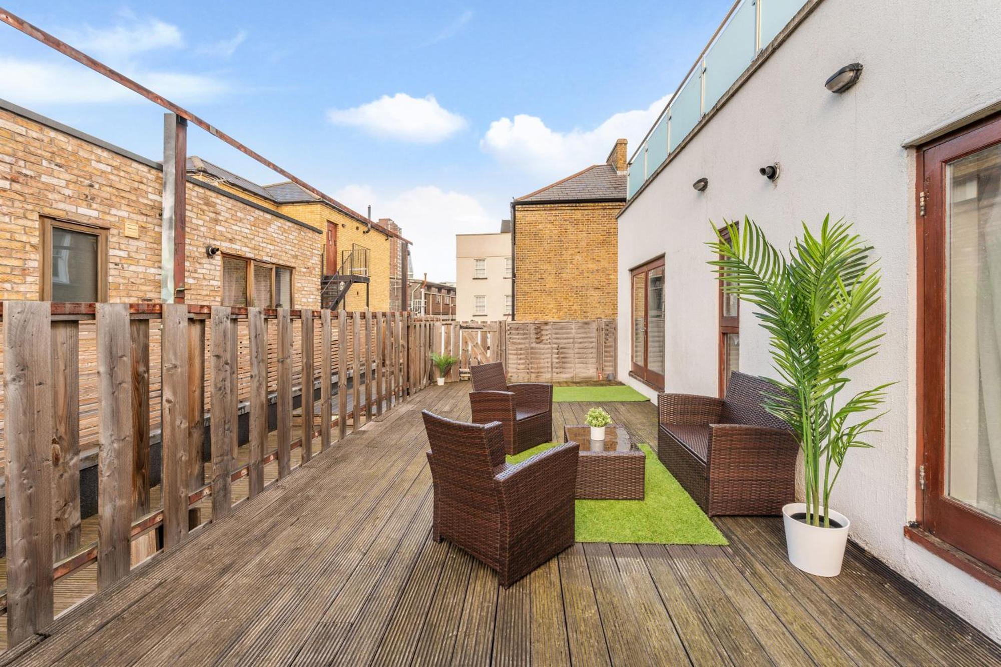London Waterloo Apartment With Large Private Terrace - View Of The London Eye - 1 Bedroom 1 Bath Exterior photo